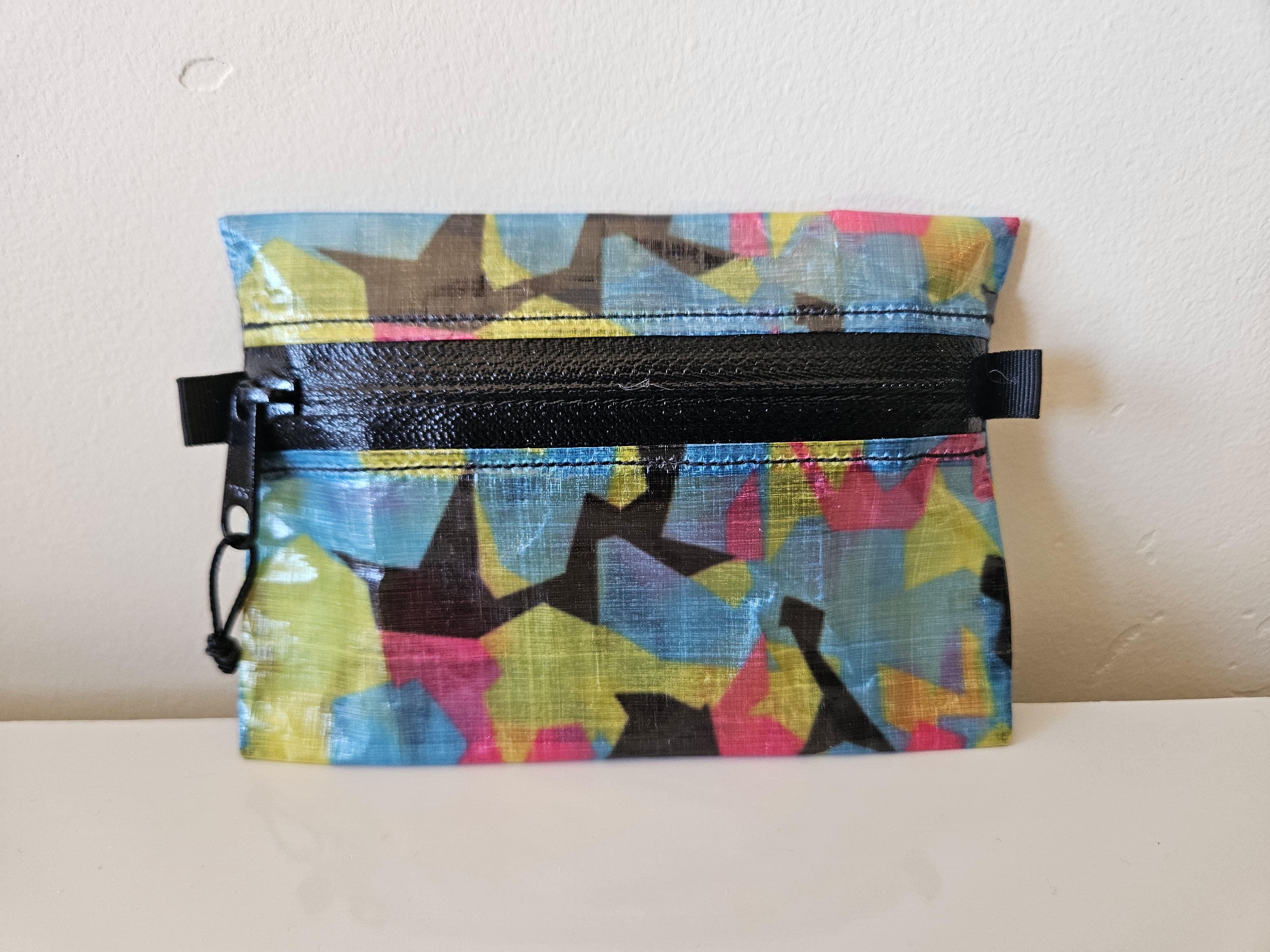 Ultralight Zipper Wallet - Pop Camo 1.43 Dyneema