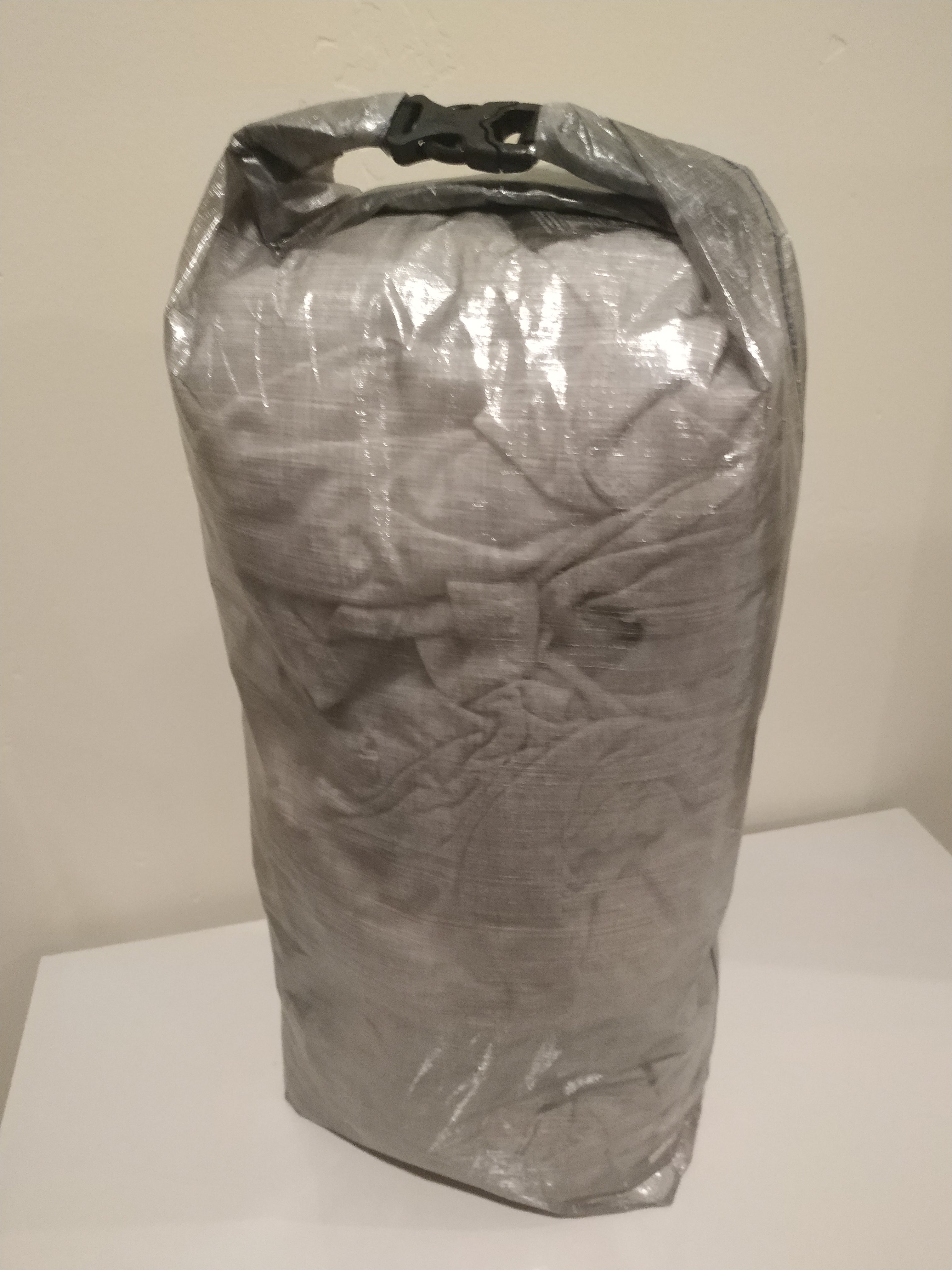 Ultralight Medium Dry Bag - Solid Color Dyneema